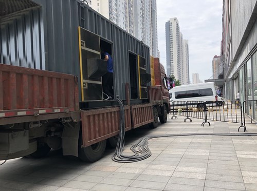 甘孜低温环境下，柴油发电机组电池充满电的具体时间受哪些因素影响？