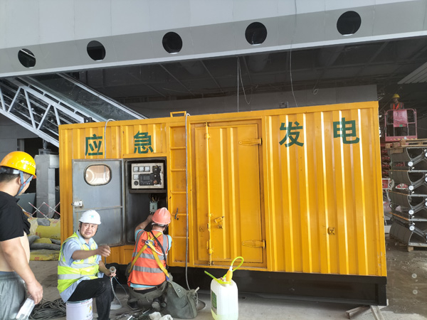 甘孜怎样判断空气滤清器是否需要更换？